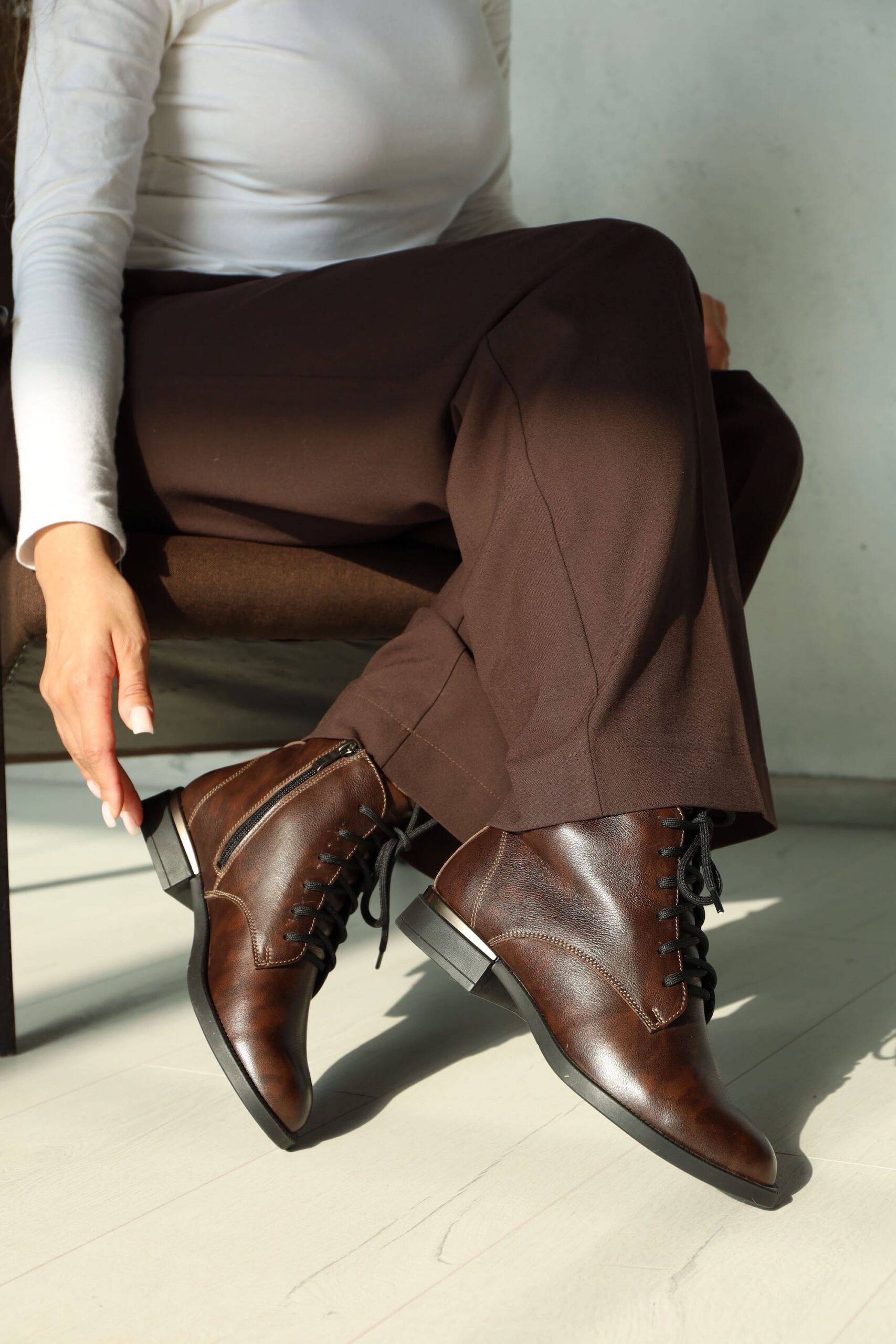 Класичні черевики коричневі демі — натуральна шкіра (vm-2555-09k)