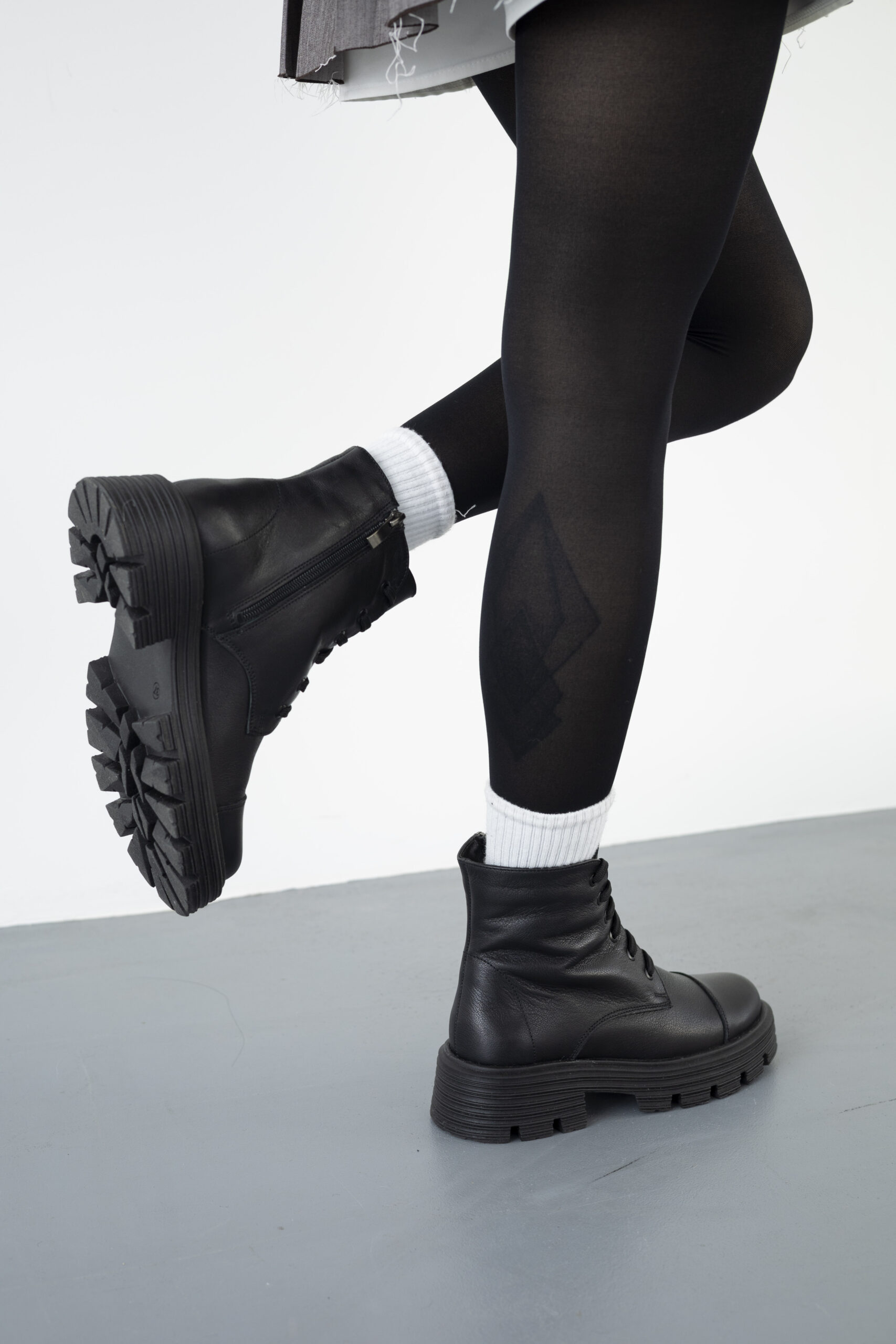 Зимові черевики з чорної м’якої шкіри (vm-astra-39ch) - Зображення 4