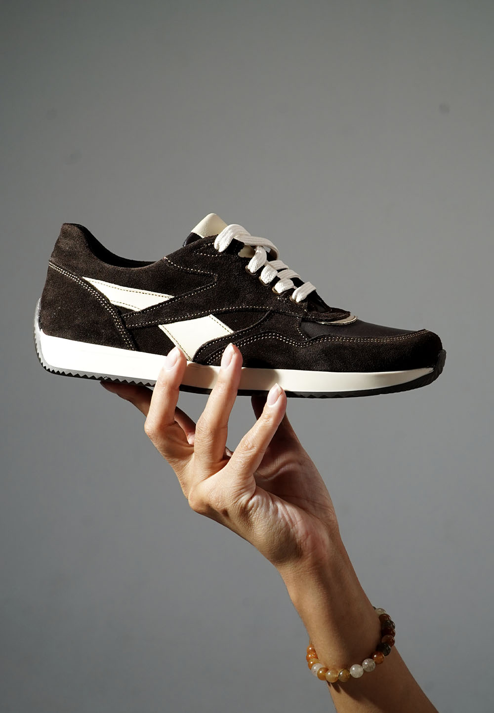 Жіночі замшеві кросівки з білими вставками (vm-om-45)