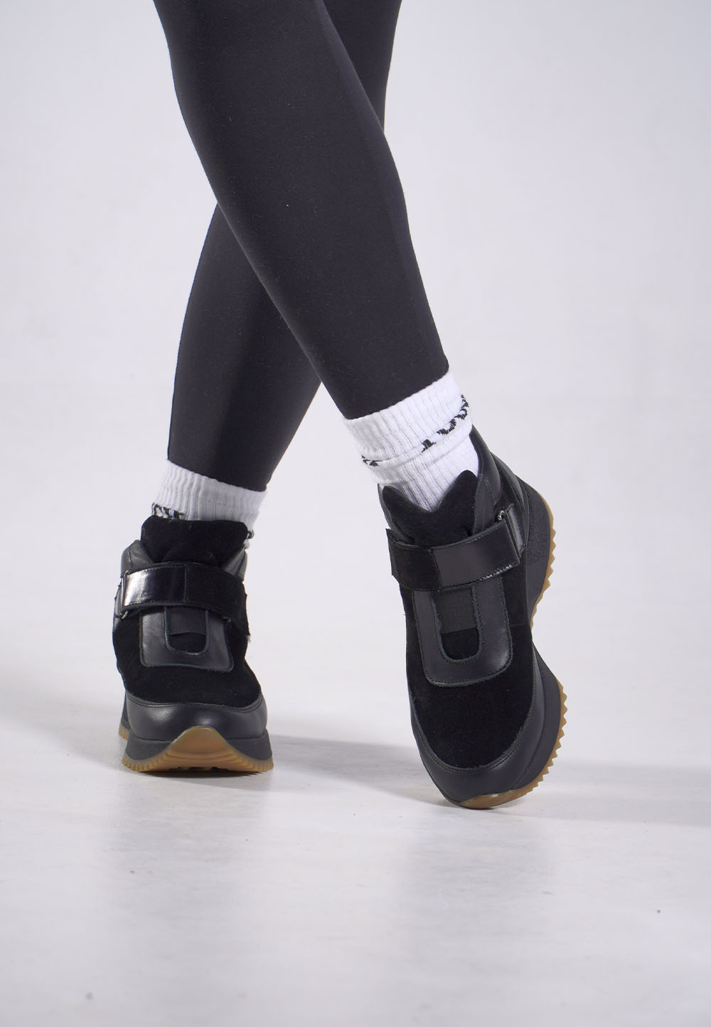 Кросівки чорні з липучкою — шкіра та замша (vm-176-48ch)