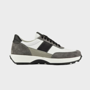 Стильні жіночі світлі шкіряні кросівки з темними вставками (vm-om-191)