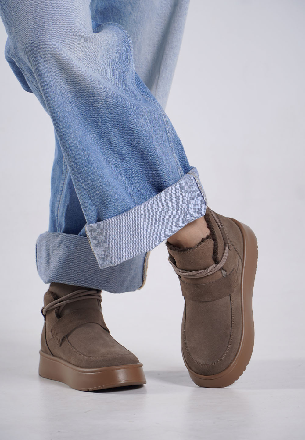 Зимові черевики замшеві карамельного кольору (vm-ug-062)