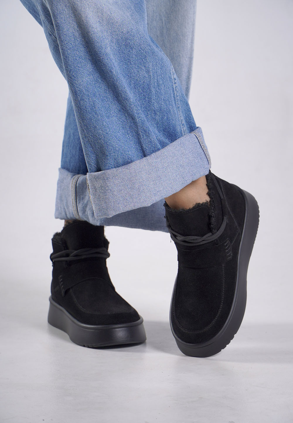 Чорні черевики зима на танкетці — натуральна замша (vm-ug-061) - Зображення 5