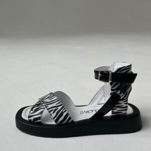 Стильні босоніжки з пряжками зебра — натуральна шкіра (vm-110-41)