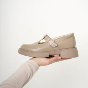 Бежеві лакові туфлі на низькому ходу (vm-001-10k)