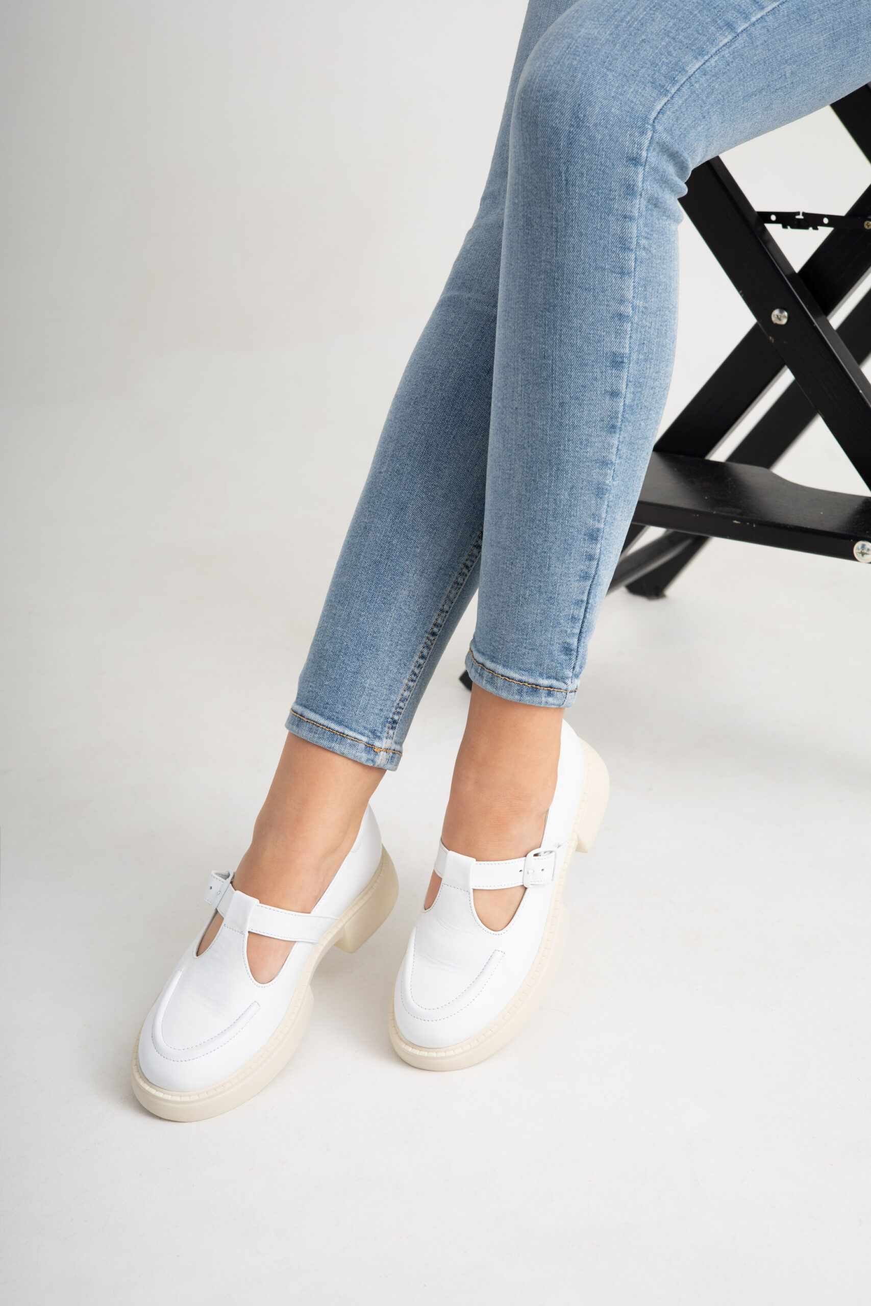 Білі шкіряні туфлі на низькому ходу (vm-001-10b) - Зображення 2