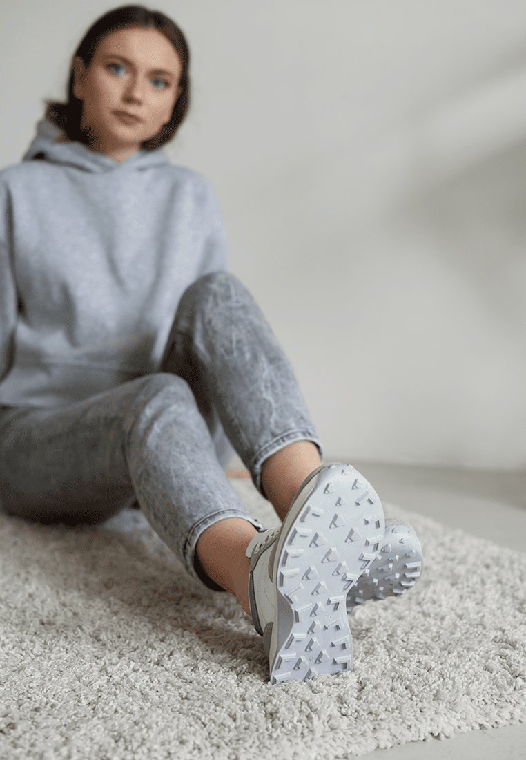 Білі кросівки із сірими замшевими вставками (vm-om-16) - Зображення 5
